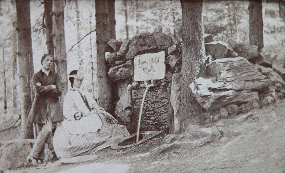 Rudolfův pramen 1880